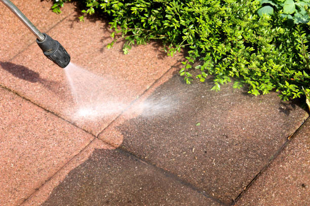 Why Choose Our Certified Pressure Washing Experts for Your Project Needs in Hinesville, GA?